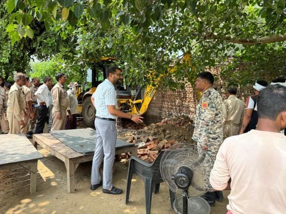 Illegal encroachment demolished from Rajpur Khadar