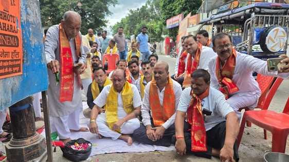 The foundation of Bhamashah Smriti Dwar was laid with worship