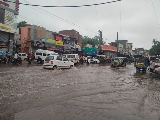 Waterlogging in Ratia increased the problems of people