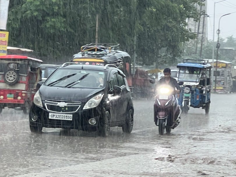 Drizzle and heavy rain somewhere, pleasant weather