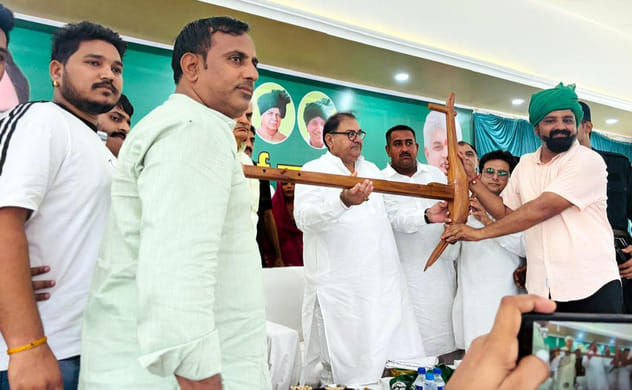 Father-son duo responsible for bringing BJP to power for the third time: Abhay Chautala