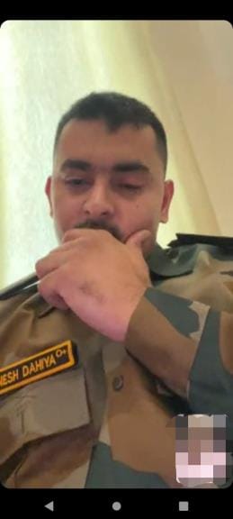 He made many girlfriends by becoming a fake major, now they may come forward