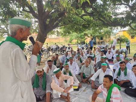 Demand for compensation for crops destroyed by flood