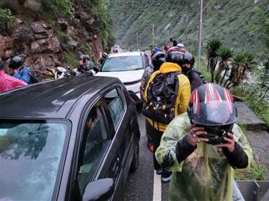 Devotees trapped for hours due to landslide, raised slogans when help was not received