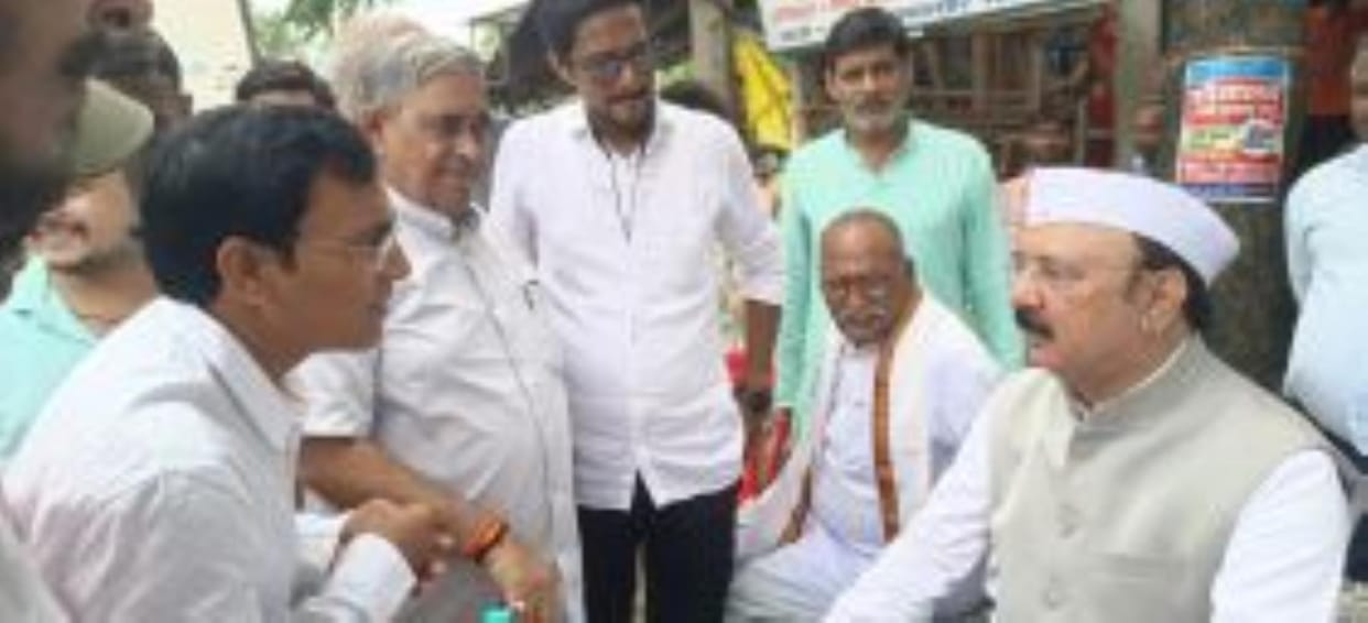 Amethi MP heard the problemsAmethi MP heard the problems