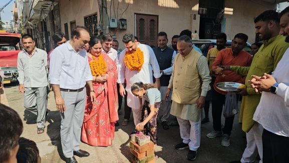 Streets will be constructed in Delhi Camp with Rs 33 lakh