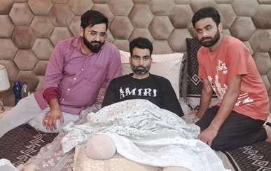A young man going for an interview got hit by a train and both his legs were cut off