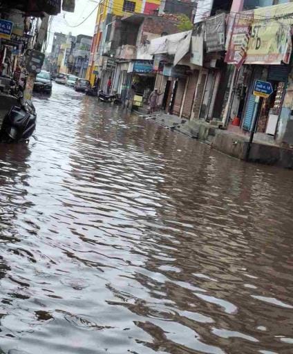 Badra rained heavily, roads and streets submerged due to 41.9 mm rain