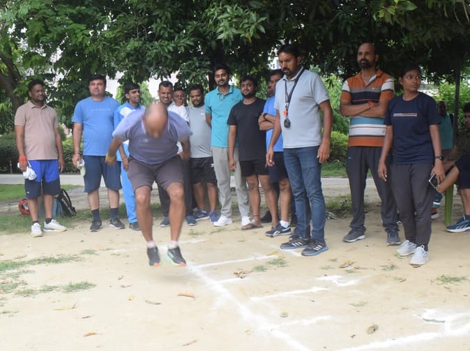 Players showed their strength in Civil Services Divisional Trial.