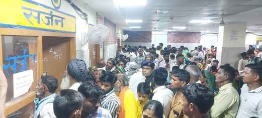 The system of the district hospital became sick, people waited in queue for several hours and then their turn came