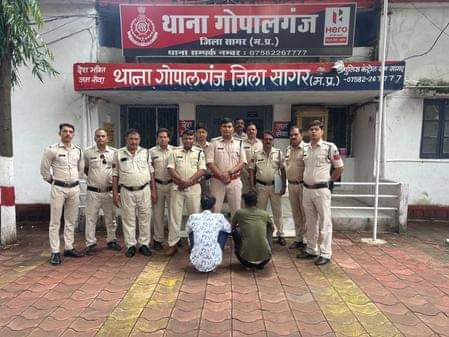 पुलिस गिरफ्त में आरोपी
