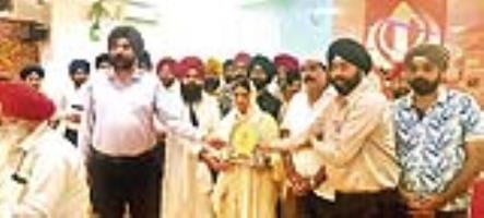 The story of Guru Granth Sahib was narrated to the congregation
