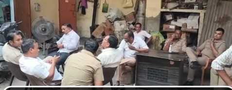 GST SIB team of Saharanpur raided, entrepreneurs protested