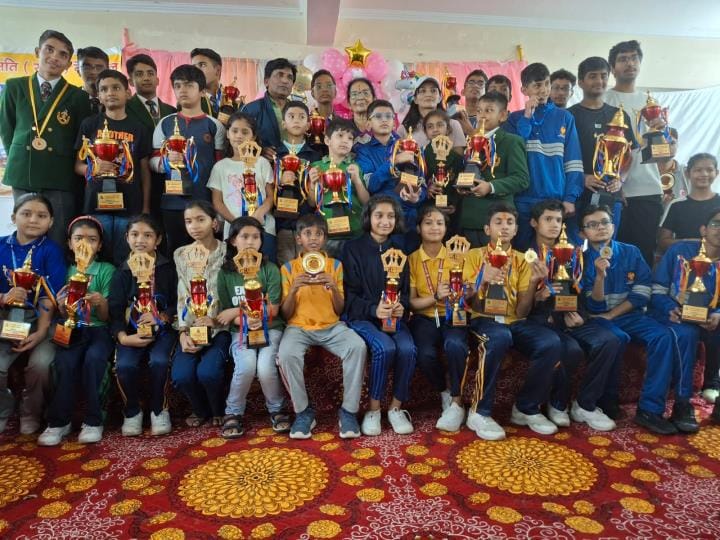 Queens School Haldwani won the chess championship