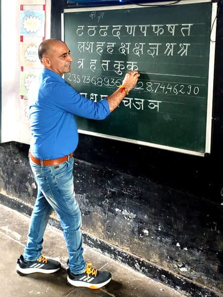 Handwriting is a valuable skill even in the digital age: Tarsem
