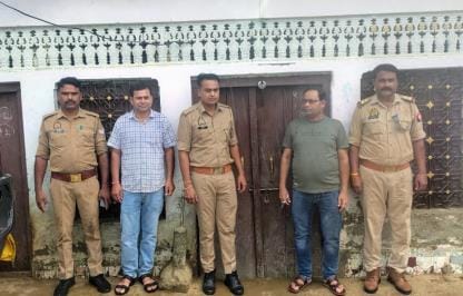ASHA Bahu conducted delivery at her home, newborn dies, protest