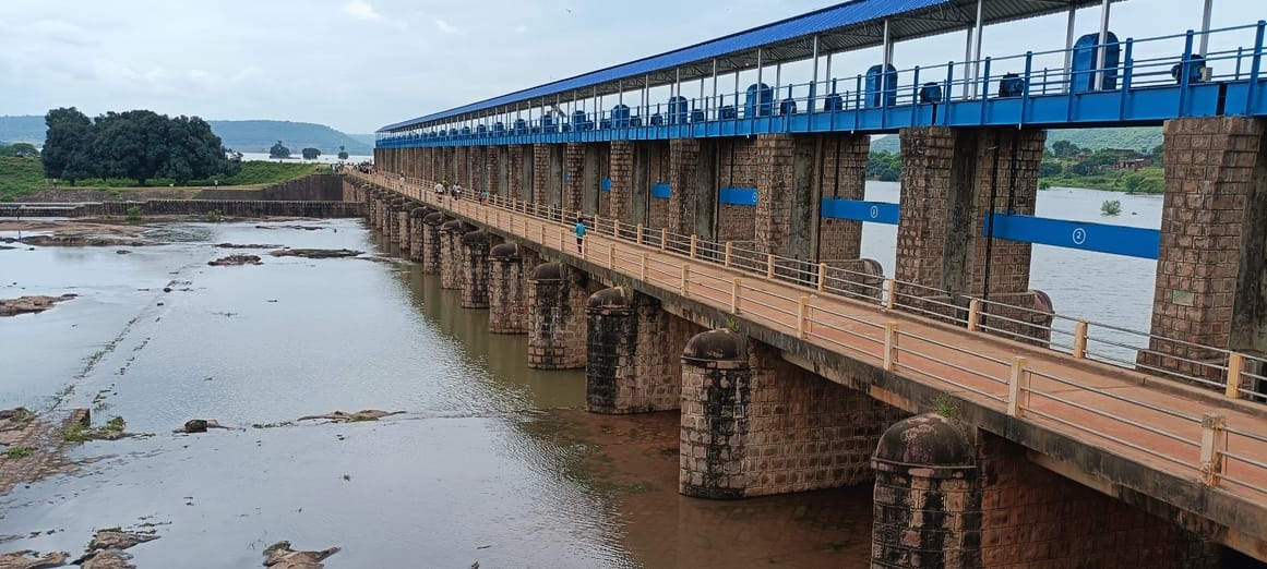 Floods have not stopped in Jamalpur, 36 villages have been surrounded by water for four days