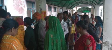 Quarrel at X-ray and billing counter
