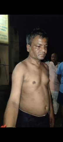 Police is catching thief and lazy public