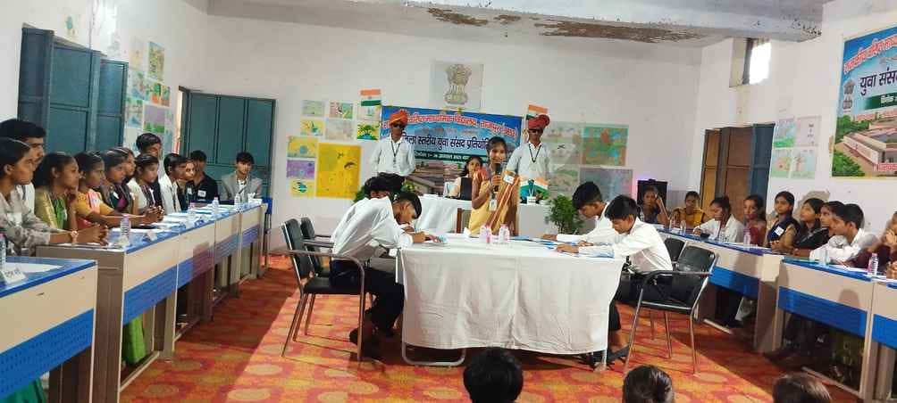 Youth Parliament: Opposition cornered the government on the issue of infiltration