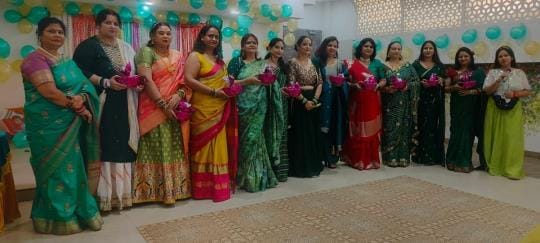 Women dazzled on the ramp walk