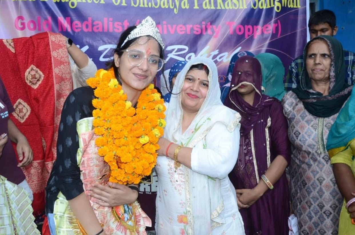 Promoted the promising daughter Ritika by adorning her with a silver crown.