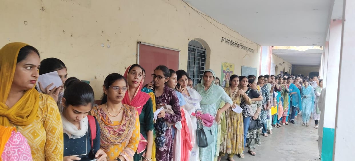 People stood in line for six hours for biometric matching, police arrived when there was a ruckus