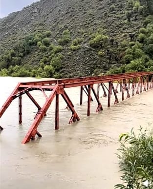 Three houses washed away in the Beas river flood, five shops evacuated