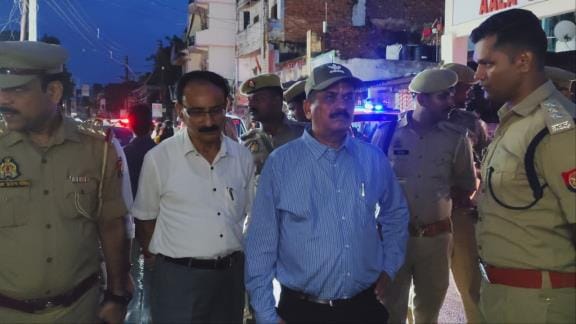 A young woman was swept away by the torrent of rain, e-rickshaw driver who went to rescue her died of electric shock