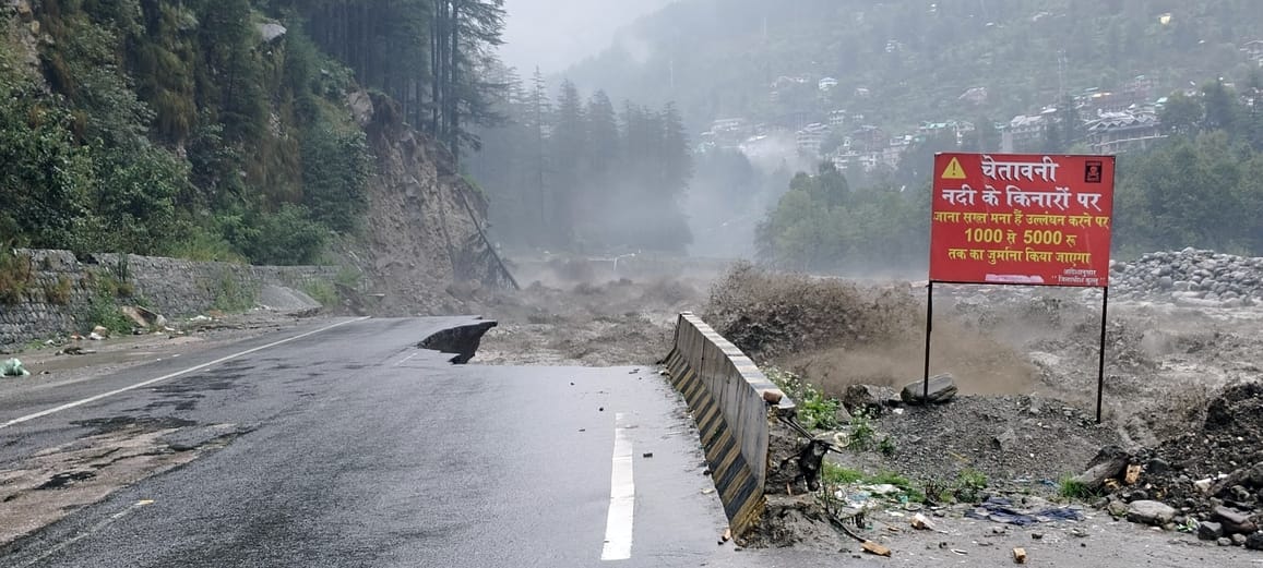 Darkness prevails in Lahaul valley due to power failure