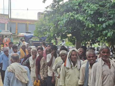 Women were given priority in fertilizer distribution
