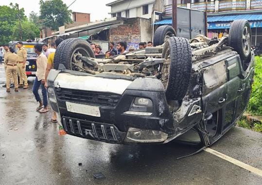 SP MLA's SUV overturned after steering rod broke