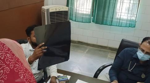 In OPD, outsiders are prescribing medicines, checking X-rays