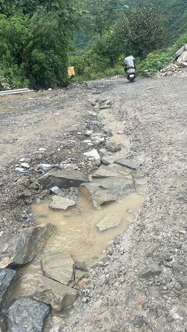 36 roads closed in sirmaur