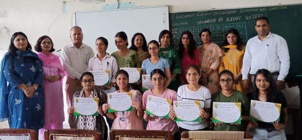 Government Women's College first in Quiz Competition