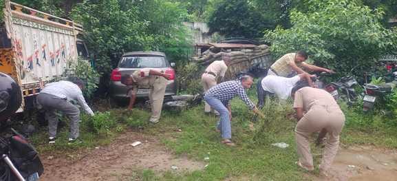 Police launched cleanliness drive, did voluntary work in police stations and posts