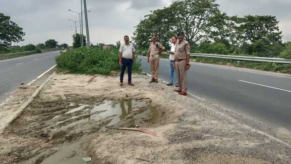 Saw the arrangements for making the highway a model road