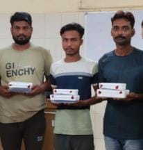 Three arrested for robbing train passengers