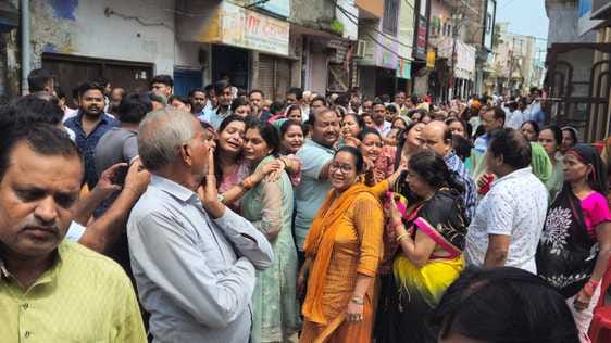 Shobhit and Karthikeya's last rites were performed in a sad atmosphere