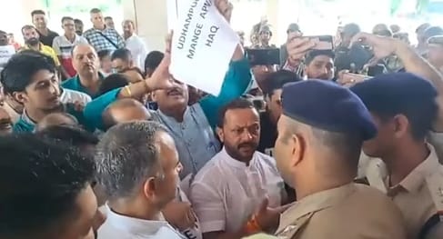 Udhampur, Congress Party, Protest Near Railway Station