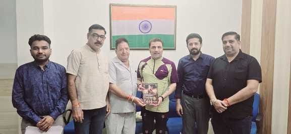 Dr. Bhola was invited to the Ganesh festival