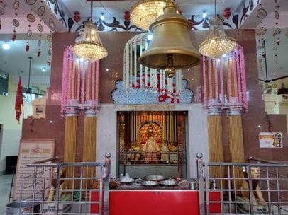 Devotees have completed preparations to install Ganpati Bappa in their homes