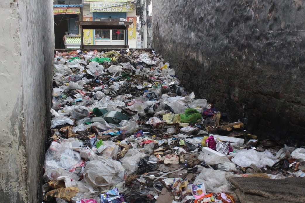 Claim of cleanliness, heaps of garbage at the spot