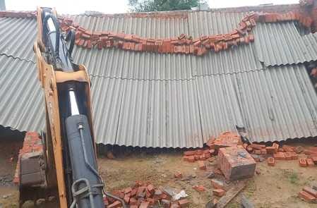 Administration's bulldozer runs on illegal colonies