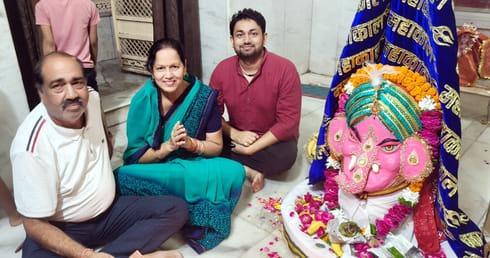 Mahakaal was decorated in the form of Ganapati