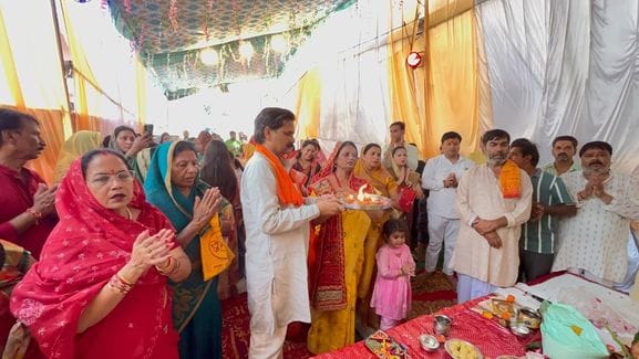 Gajanan arrives in homes and pandals on Ganesh Chaturthi