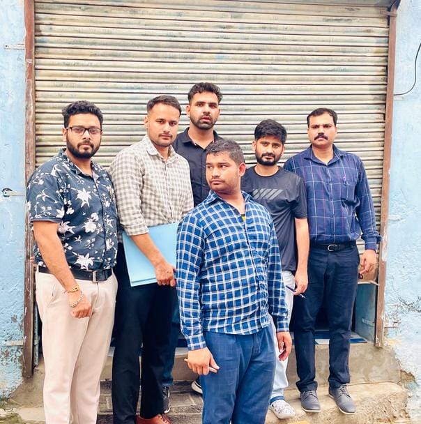 Illegal clinic sealed in Ahar village, degree will be investigated