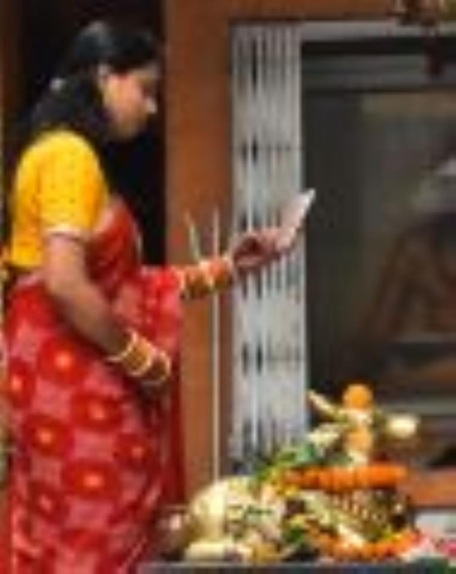After worshipping Shiva-Parvati, asked for the blessing of eternal good fortune