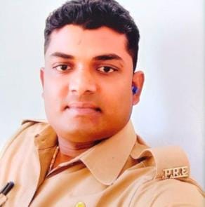 Policeman riding a bike dies after colliding with a pickup