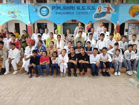 PM Shri Palhavas School tops in science drama